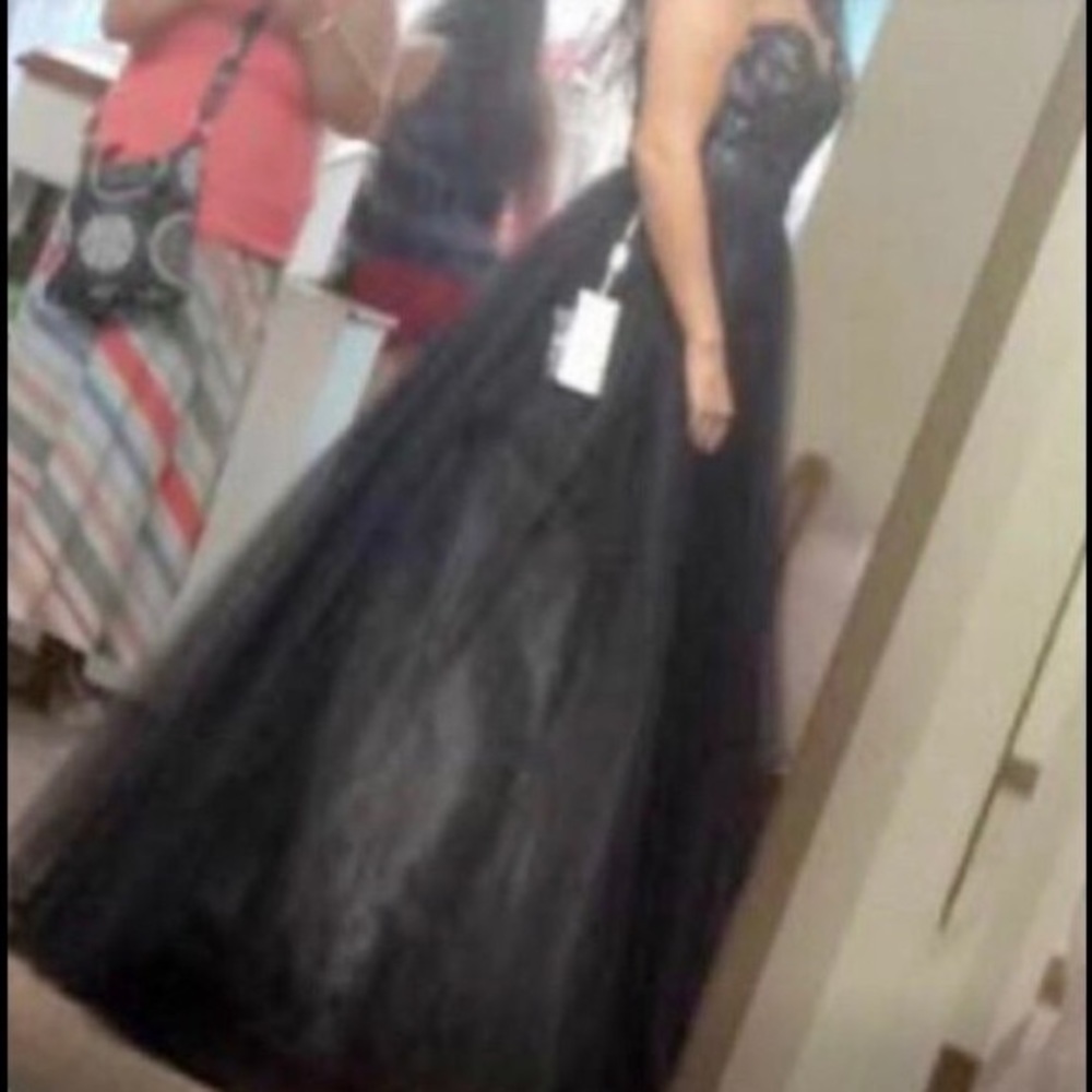 BLACK PROM DRESS